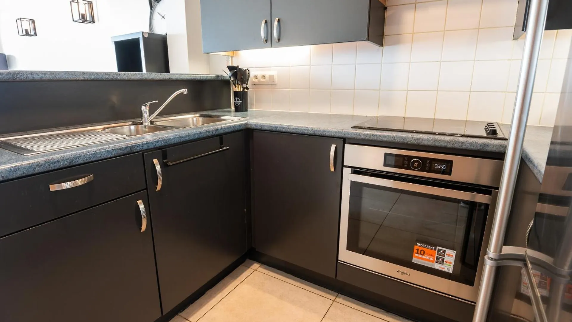 Beautiful Apartment With Sea Views And Parking Oostende 0*,